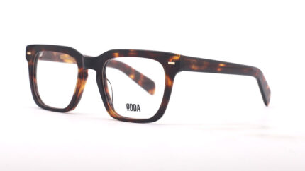 acetato grueso en color havana y forma cuadrada. Odda 5909 C2